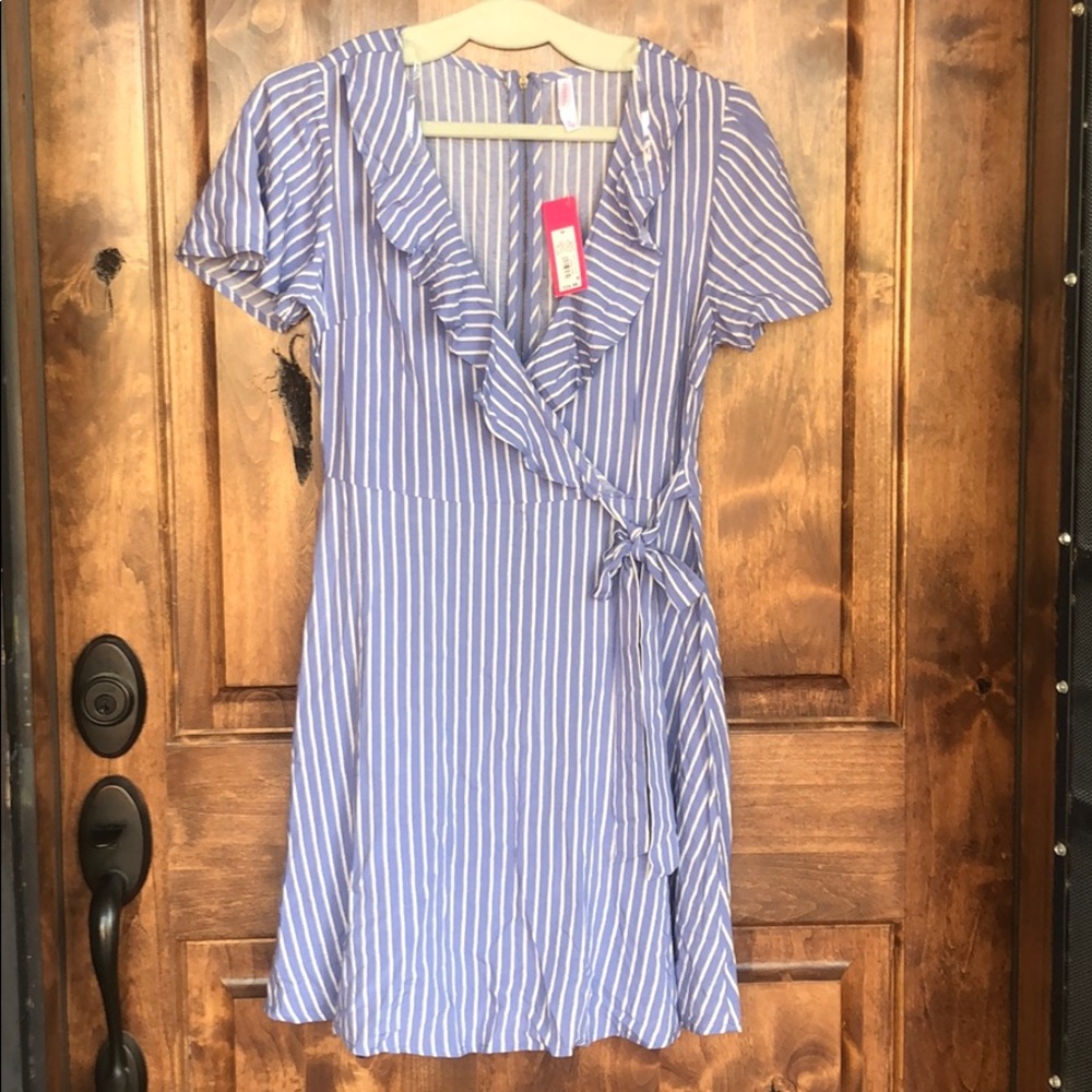 Target Xhilaration striped short sleeve wrap dress